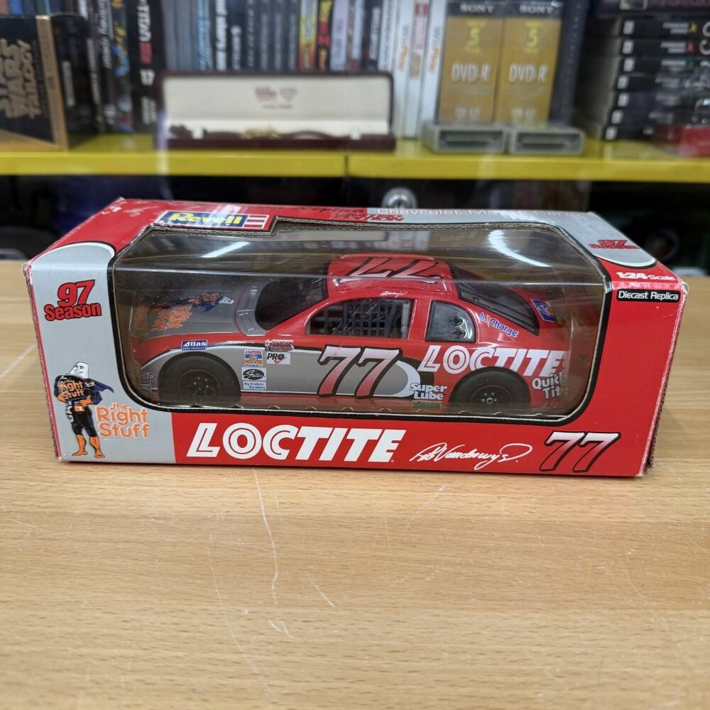 REVELL CHEVY MONTE CARLO 1:24 LOCTITE 97 SEASON NIB PETE VANDERWYST
